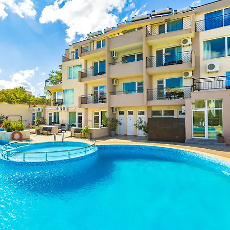 Selena Family Szálloda