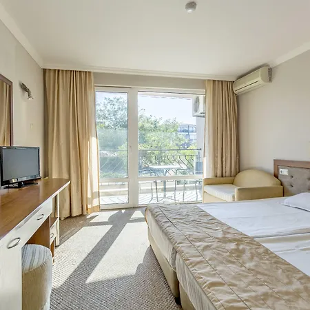 Selena Family Szálloda