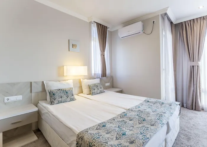 Selena Family Otel Süzebolu