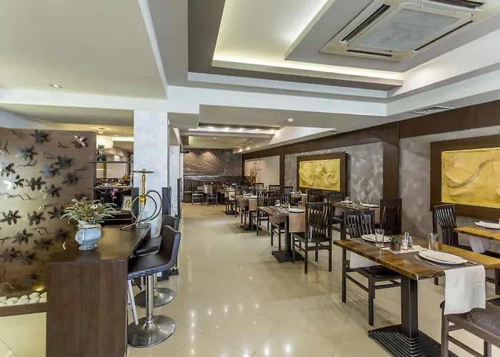 Selena Family Otel 3*