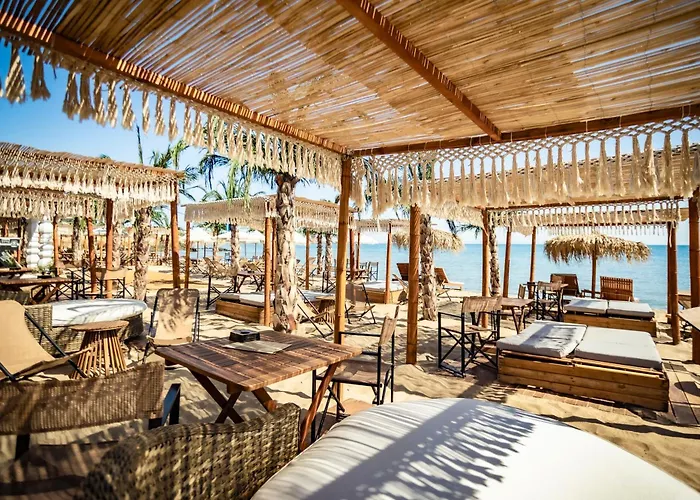 Selena Family Otel 3*