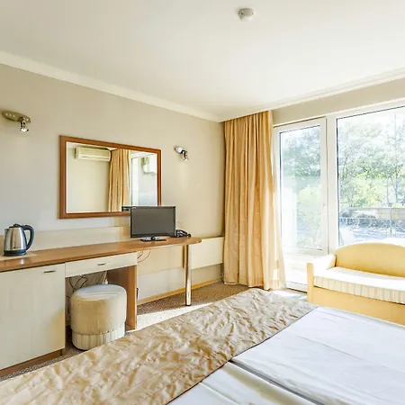 Selena Family Созополь