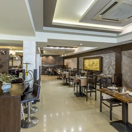 Selena Family Отель 3*