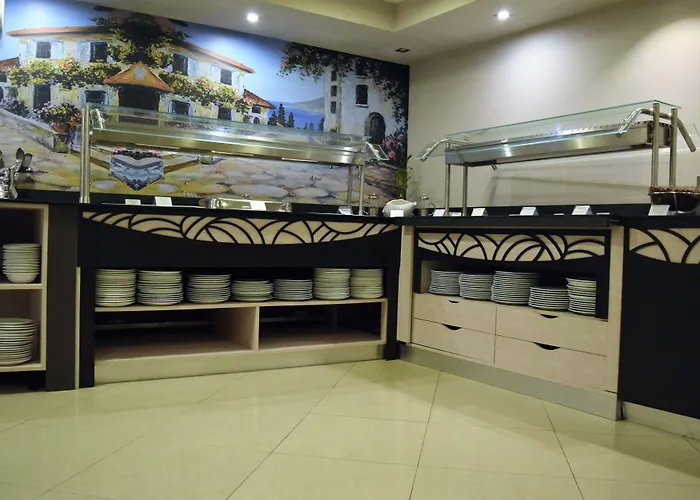 Selena Family Hotel 3*